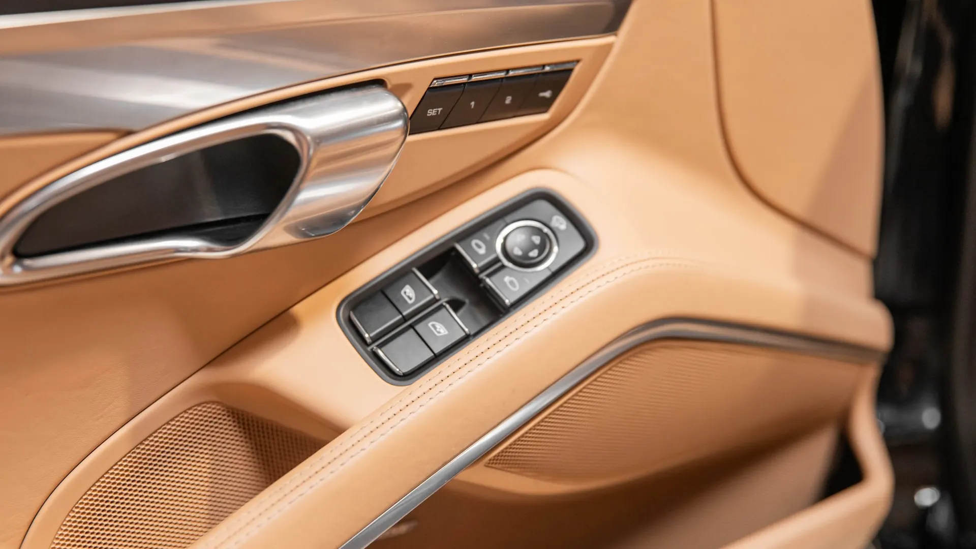 Porsche 991.1 — photo 10