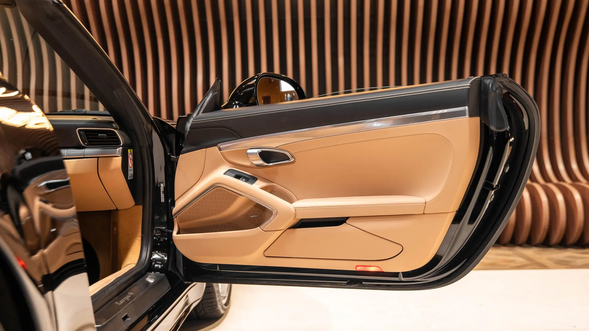 Porsche 991.1 — photo 12