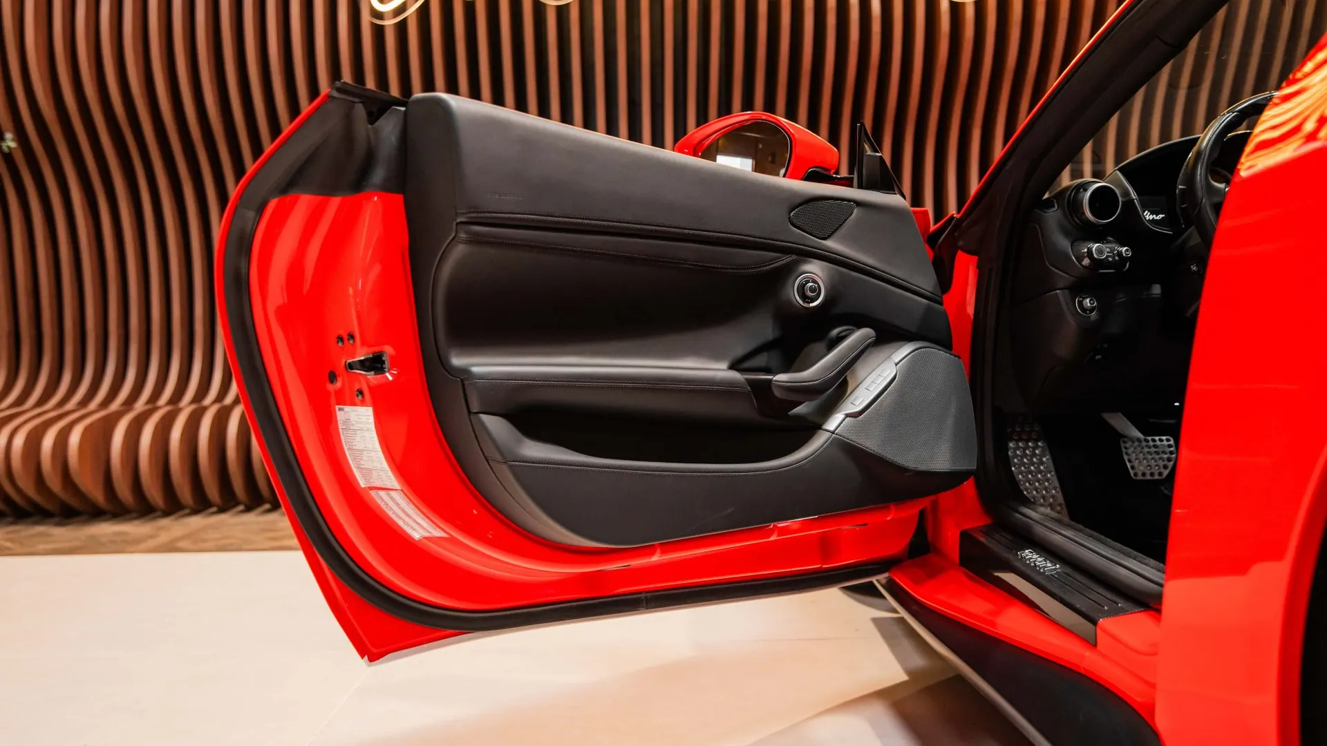Ferrari Portofino — photo 8