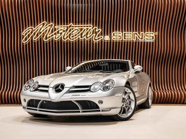 Mercedes-Benz SLR