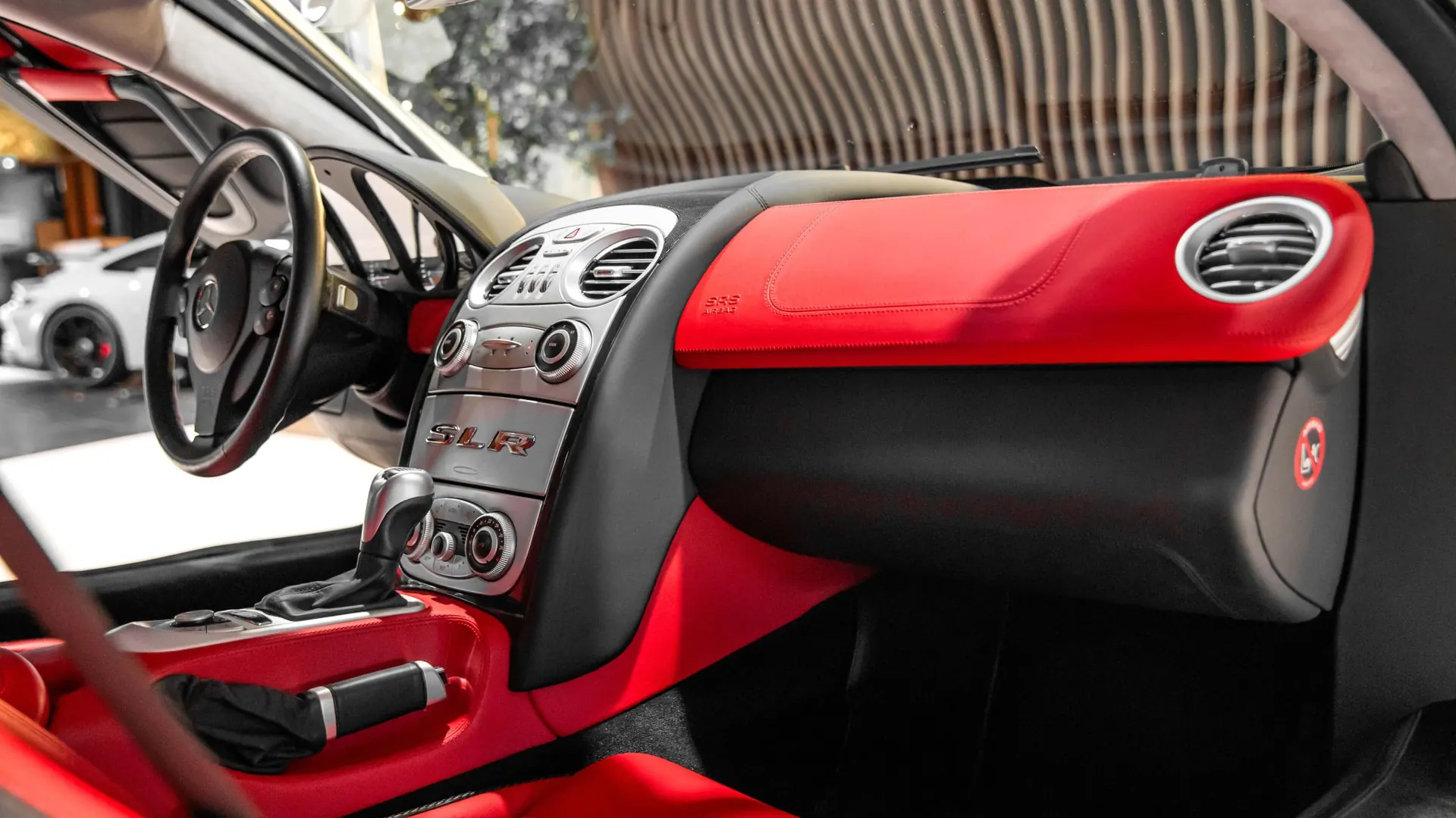 Mercedes-Benz SLR — photo 11