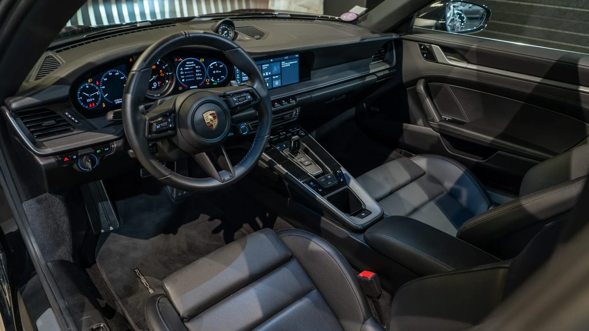 Porsche 911 — photo 12