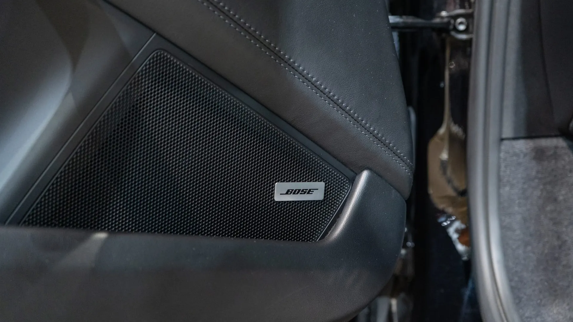 Porsche 911 — photo 15