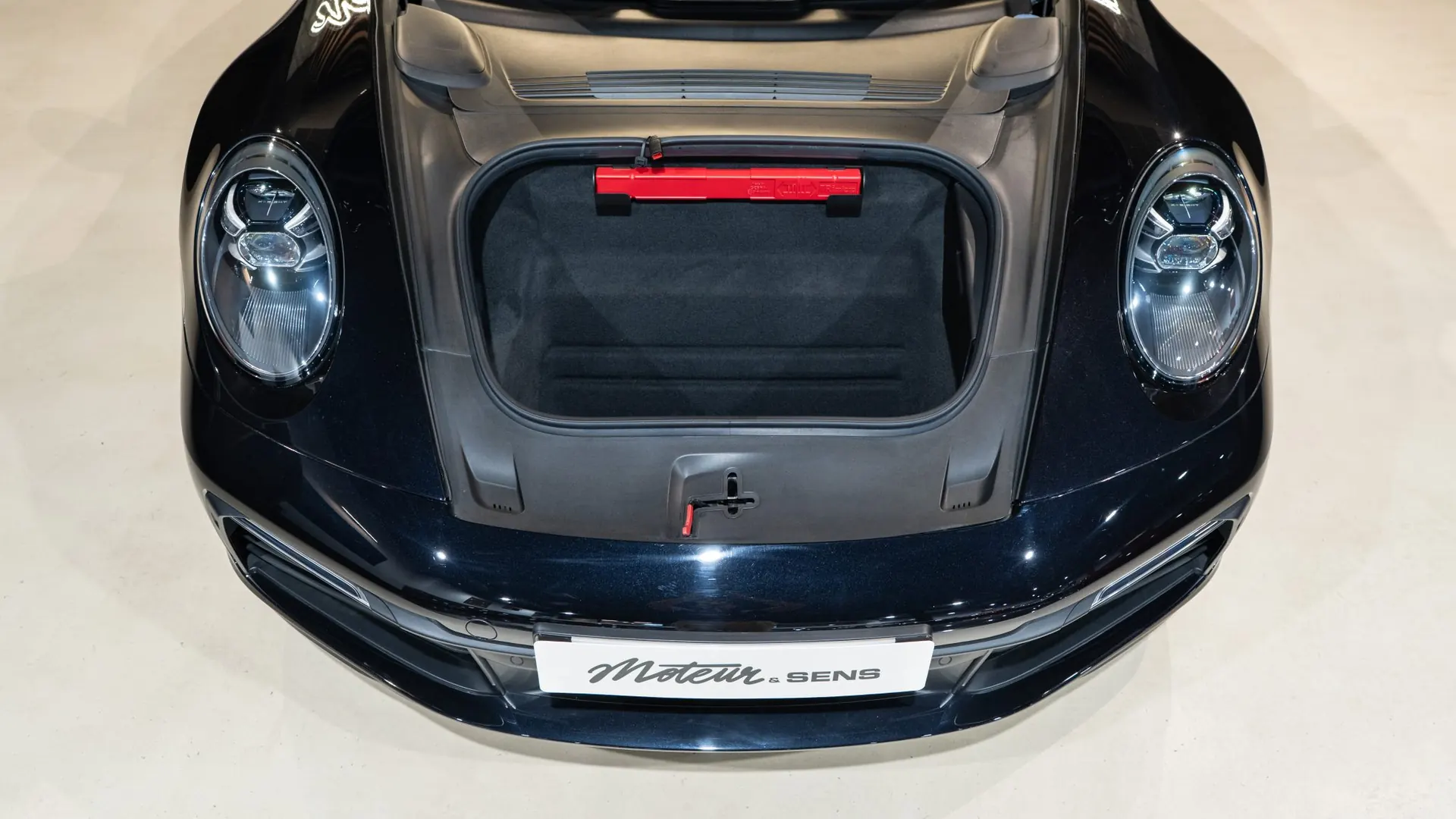 Porsche 911 — photo 28