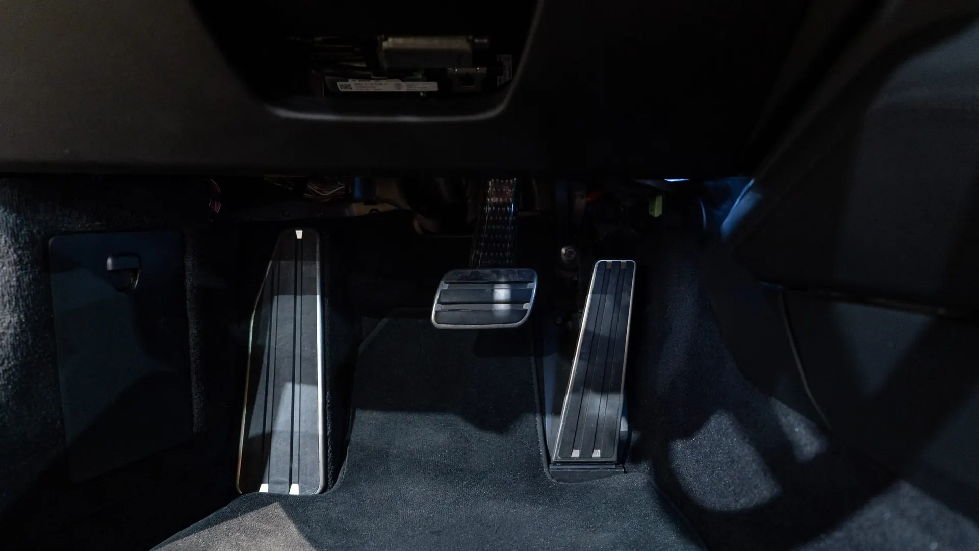 Porsche 911 — photo 23