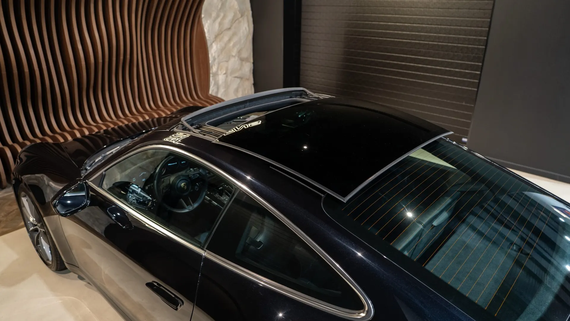 Porsche 911 — photo 32