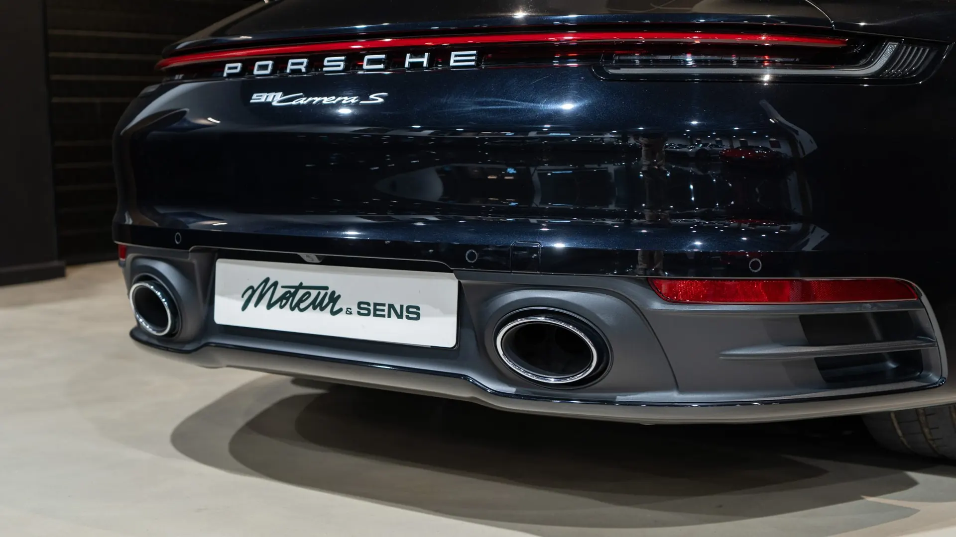 Porsche 911 — photo 39