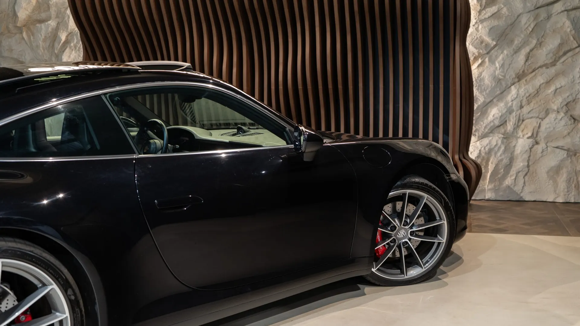 Porsche 911 — photo 41