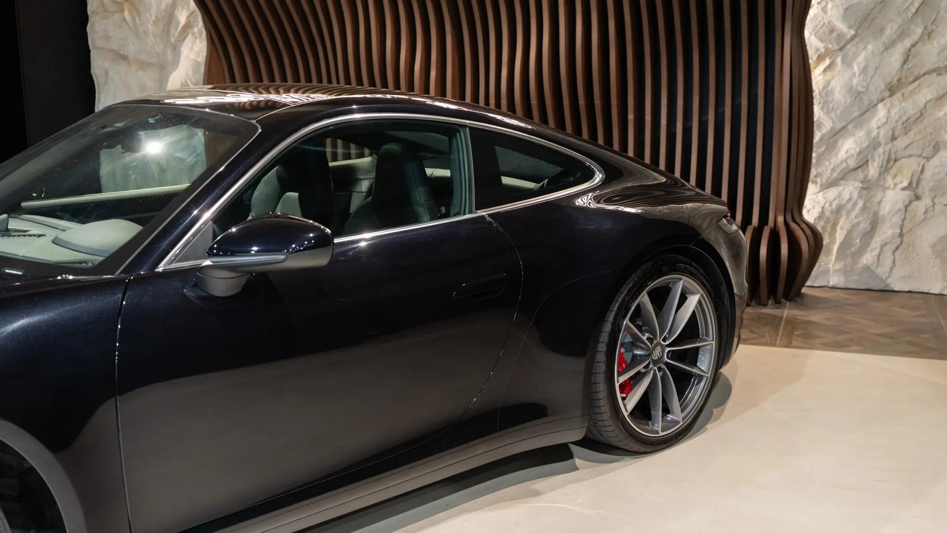 Porsche 911 — photo 36