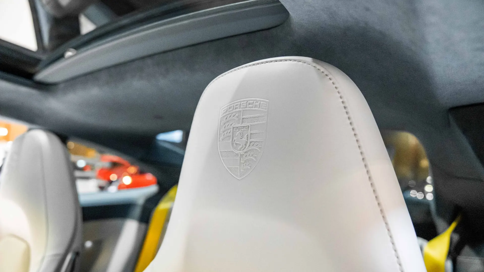 Porsche 911 — photo 39