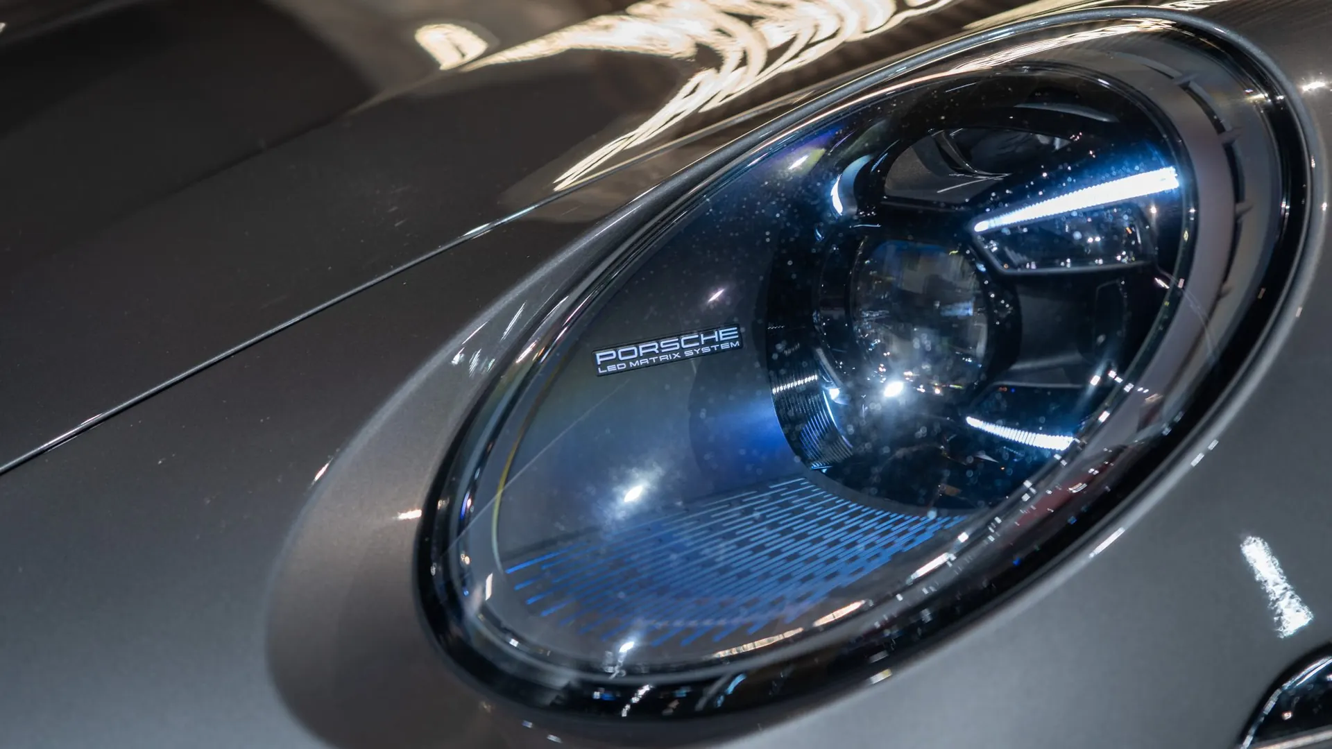 Porsche 911 — photo 36