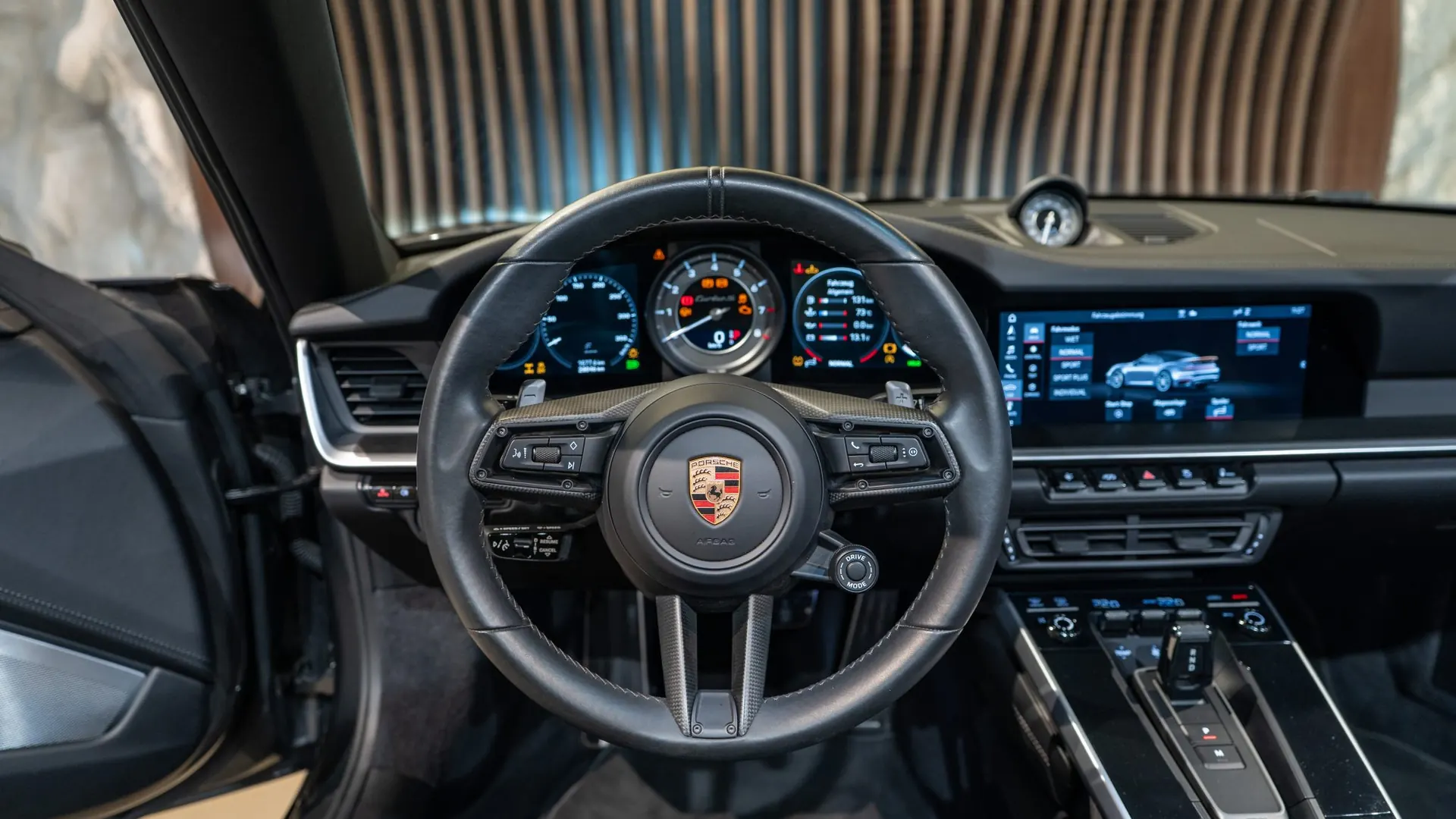 Porsche 911 — photo 10