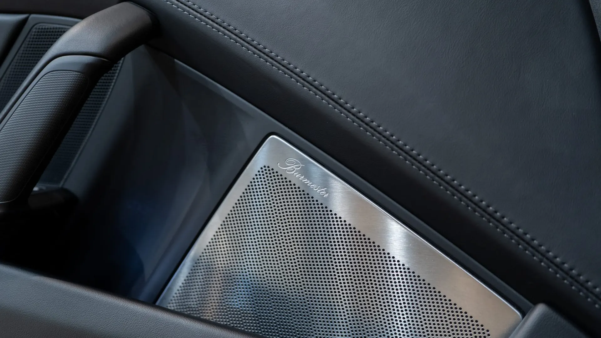 Porsche 911 — photo 15