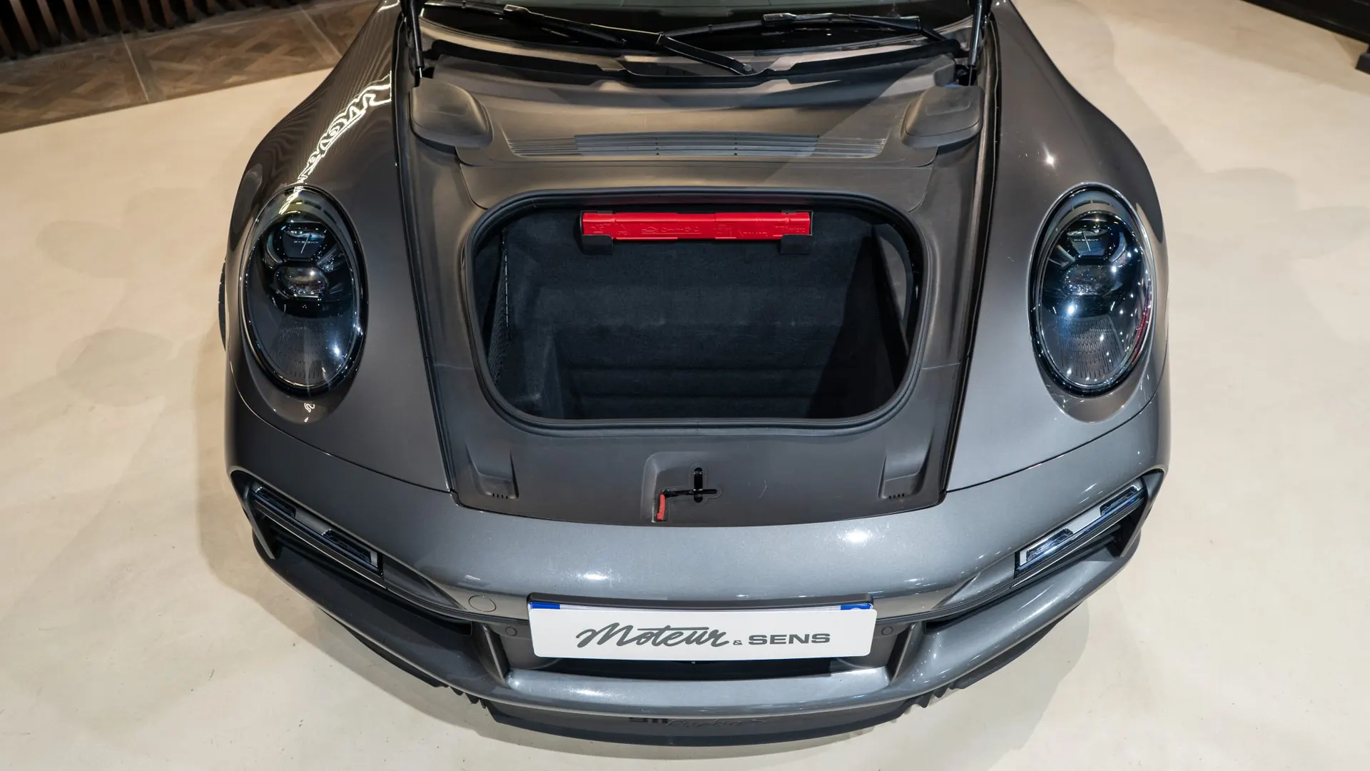 Porsche 911 — photo 32