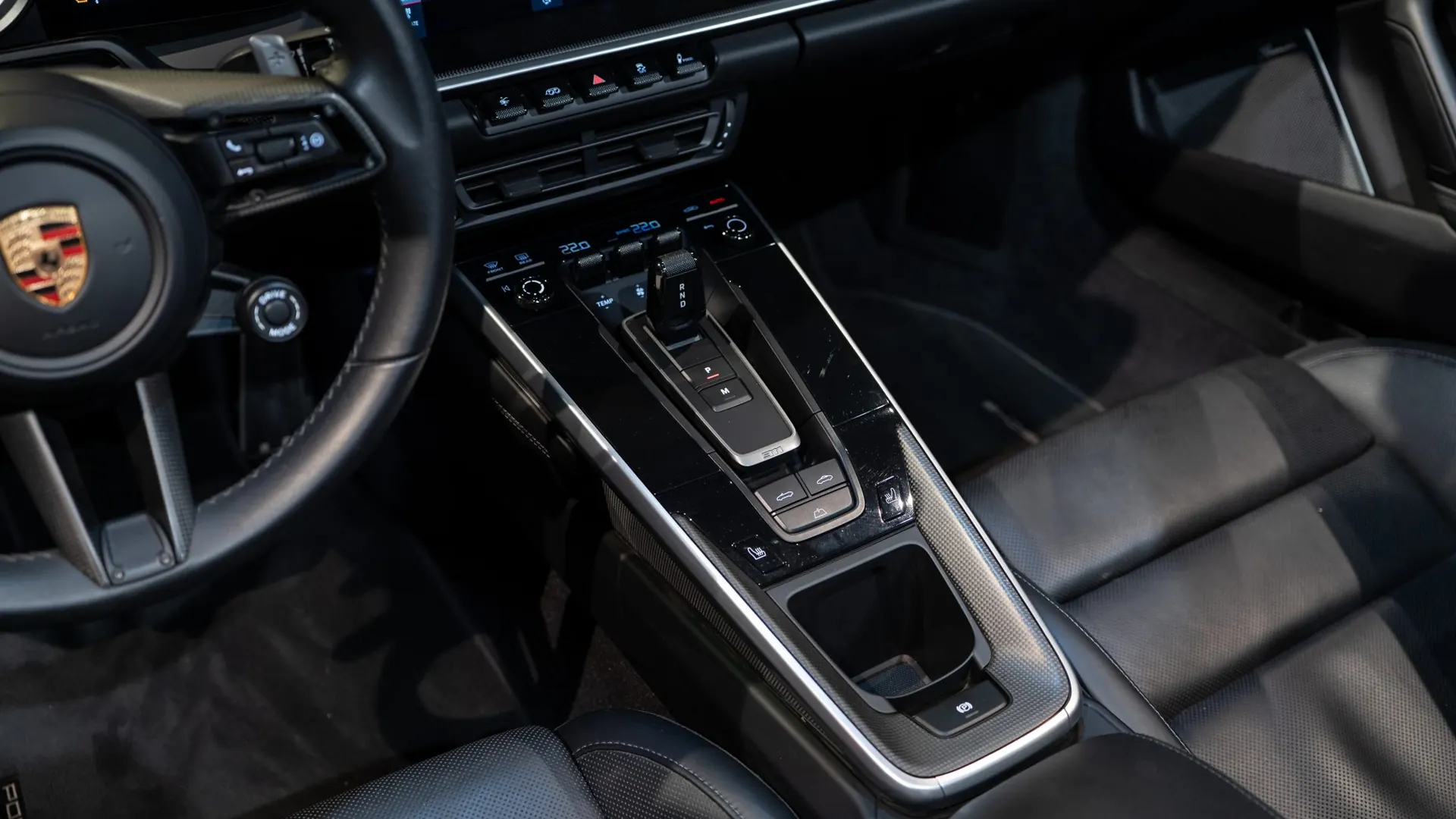 Porsche 911 — photo 25