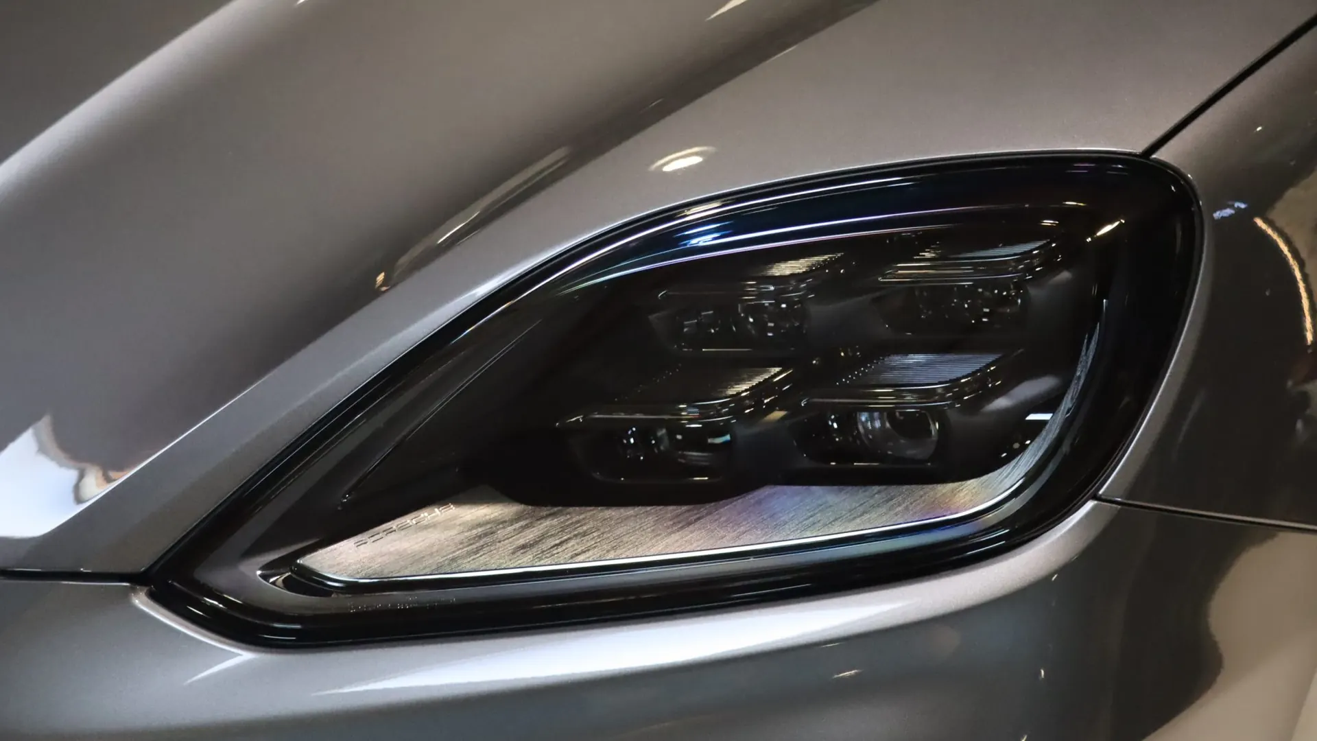 Porsche CAYENNE — photo 47