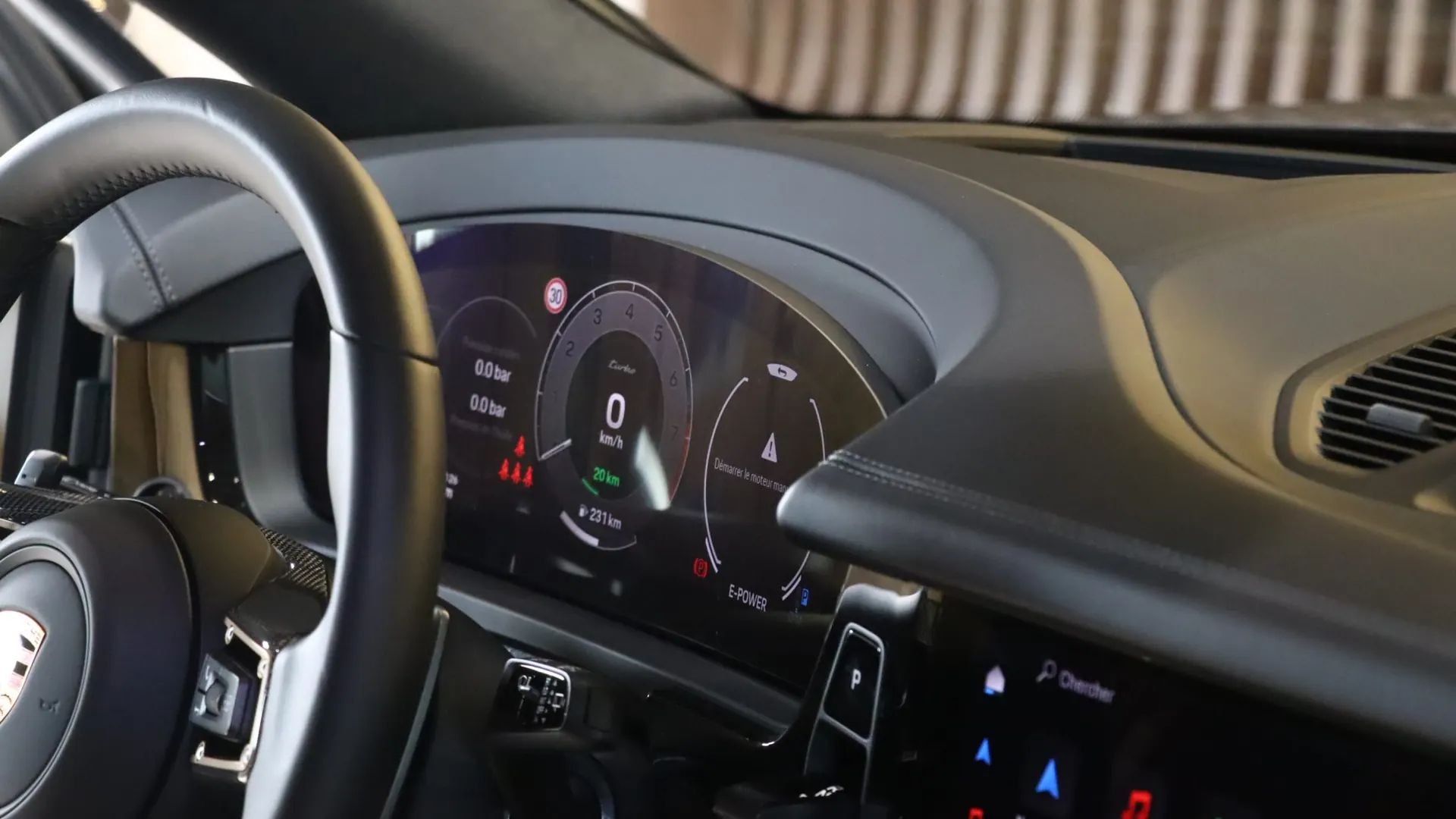 Porsche CAYENNE — photo 27