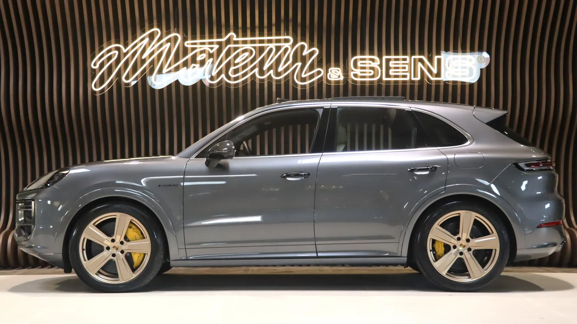 Porsche CAYENNE — photo 5