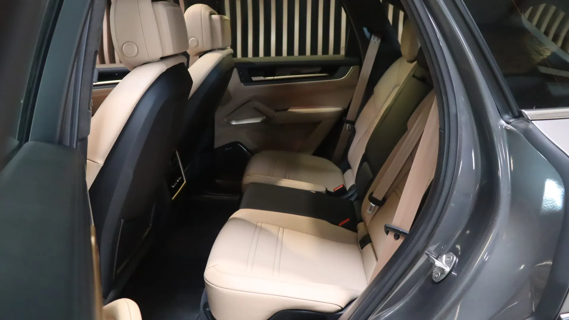 Porsche CAYENNE — photo 43