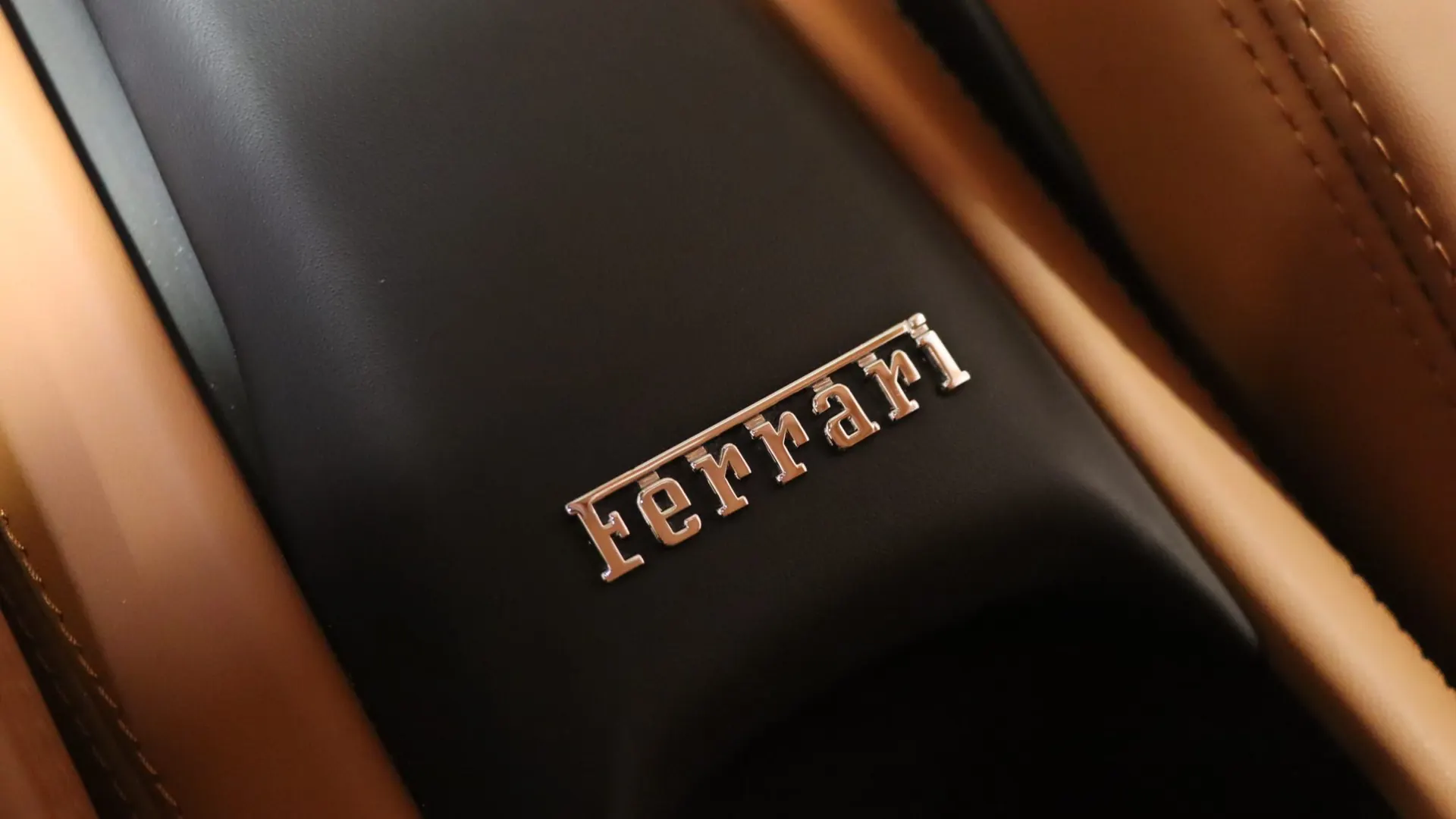Ferrari F8 — photo 32