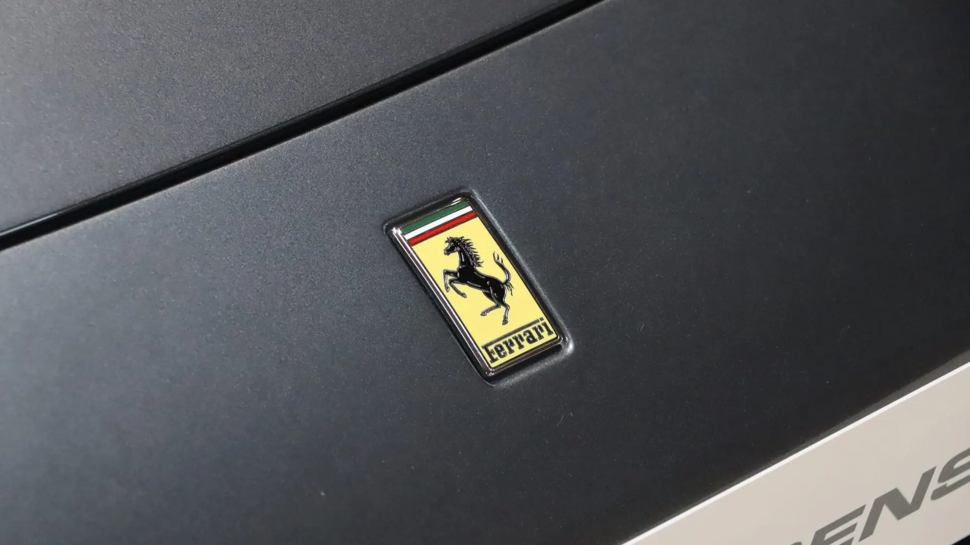 Ferrari F8 — photo 38