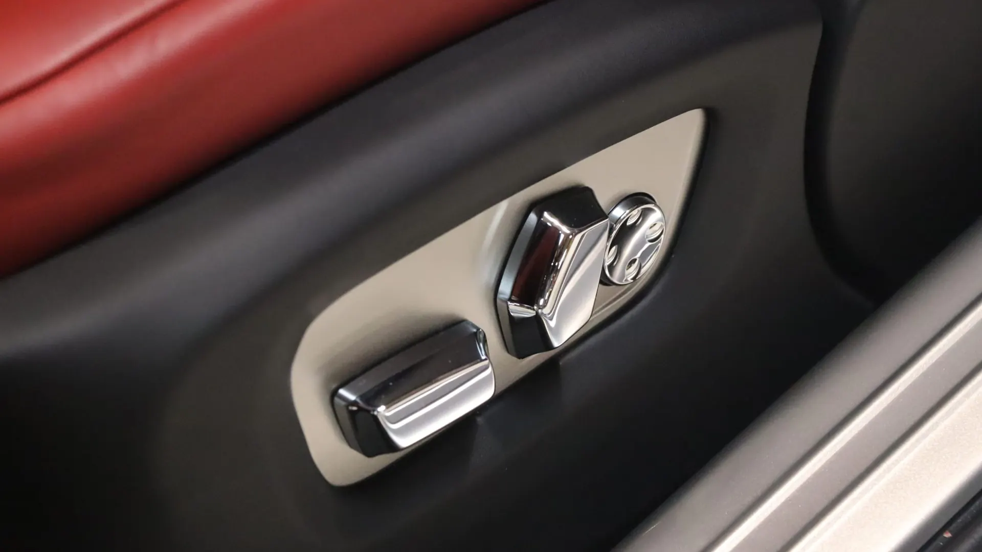 Rolls Royce DAWN — photo 31