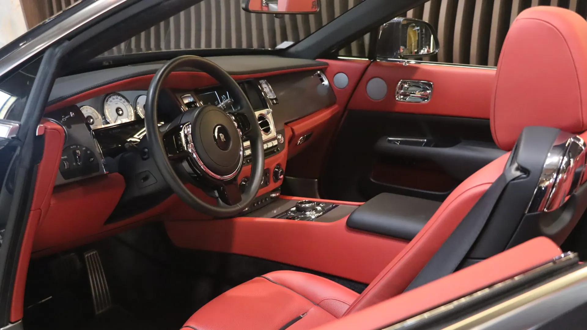 Rolls Royce DAWN — photo 9