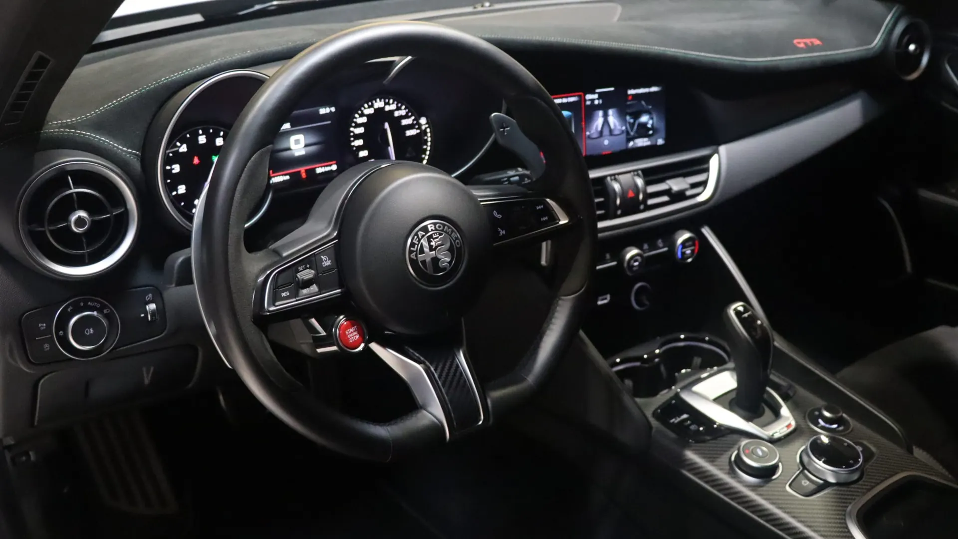 Alfa Romeo GIULIA — photo 14