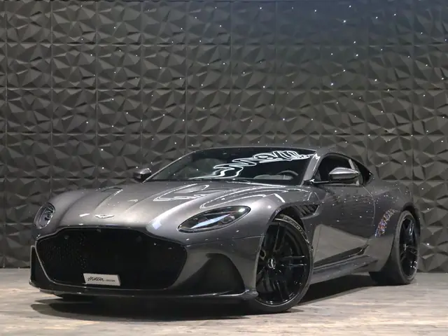 Aston Martin DBS