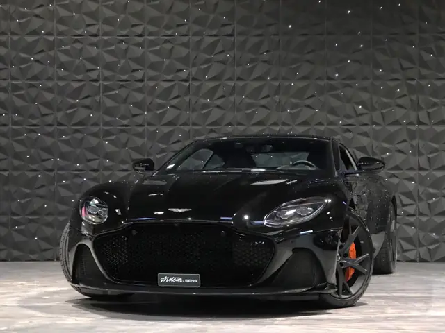 Aston Martin DBS