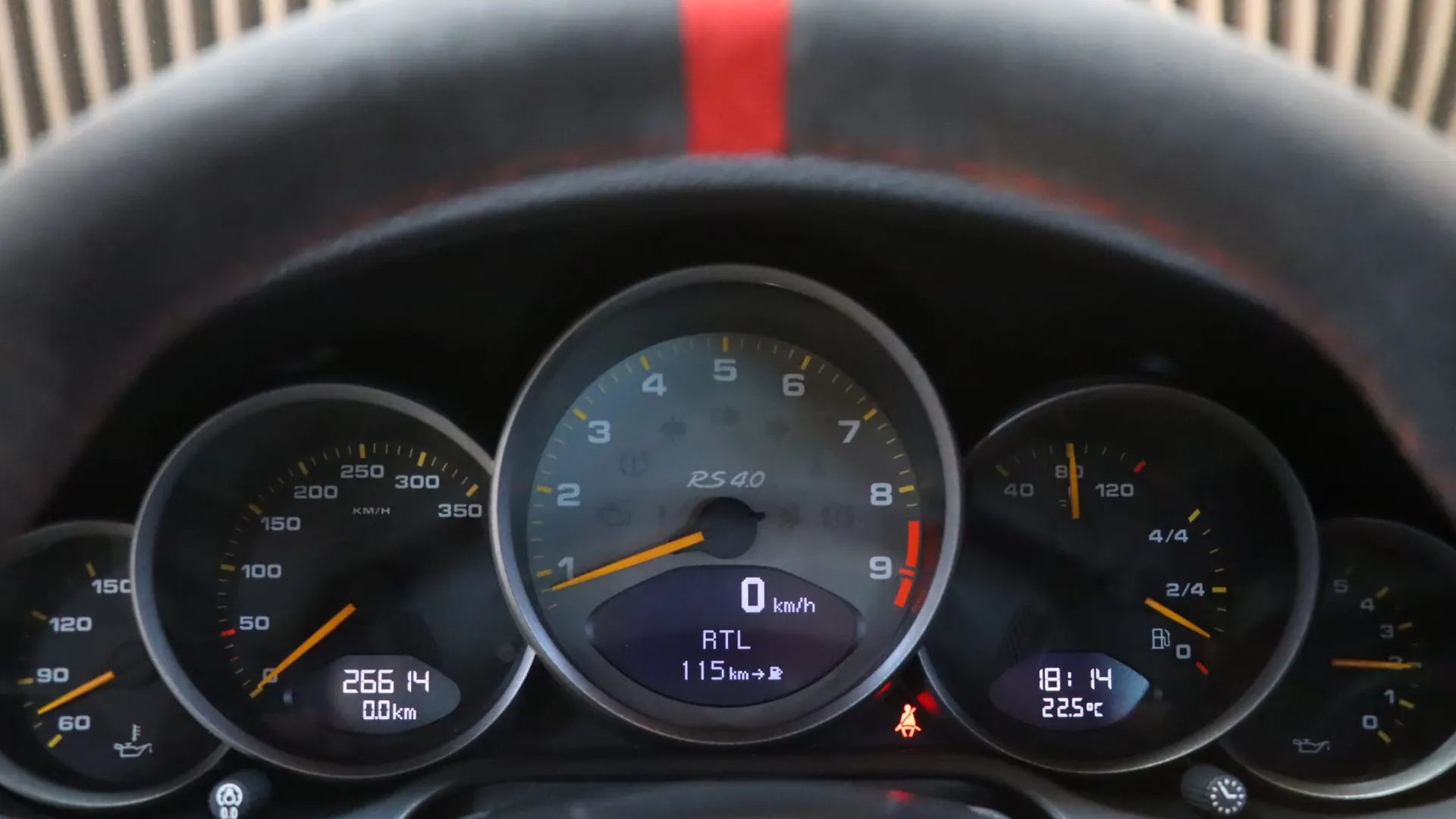 Porsche 911 — photo 22