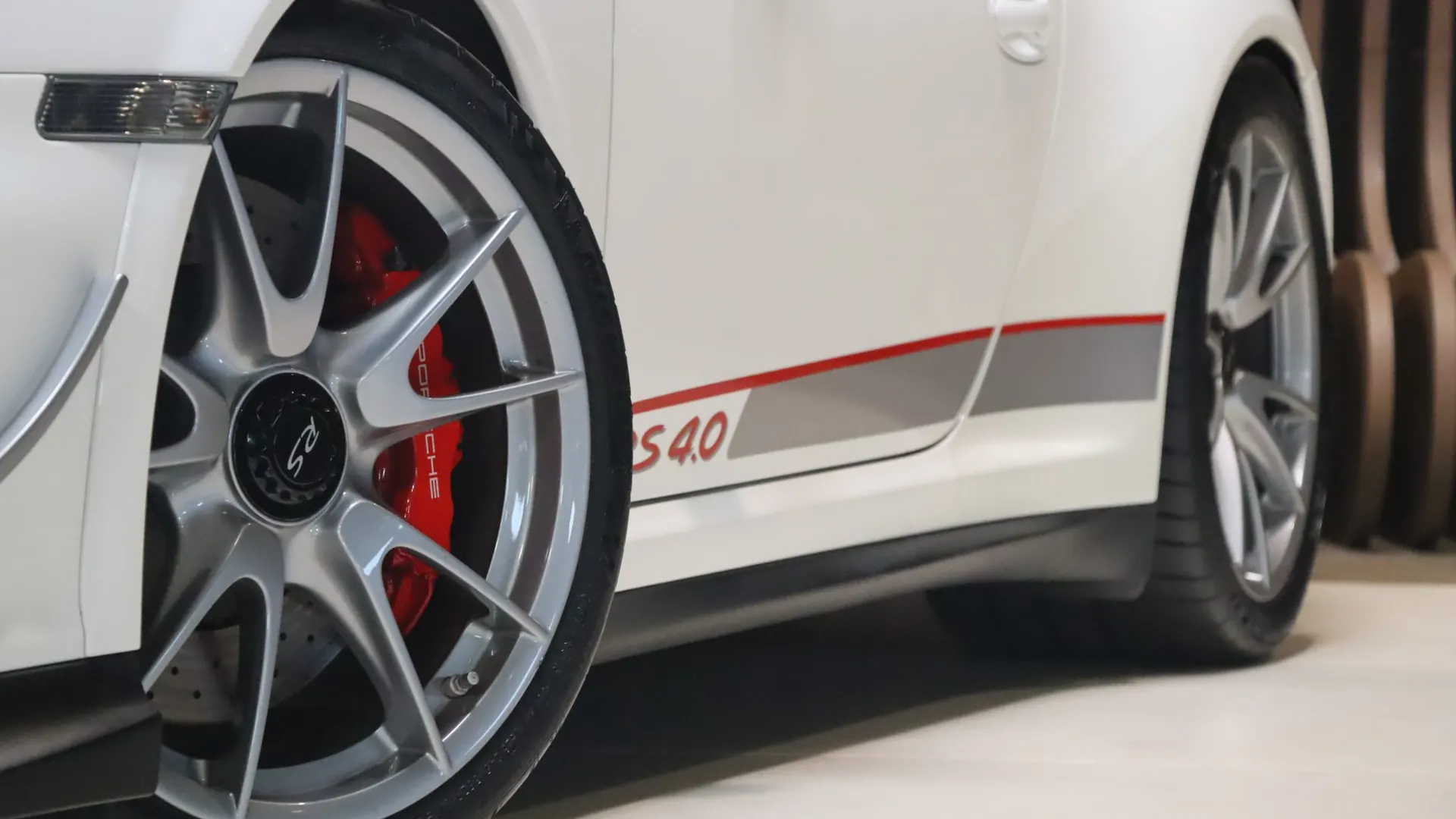 Porsche 911 — photo 43