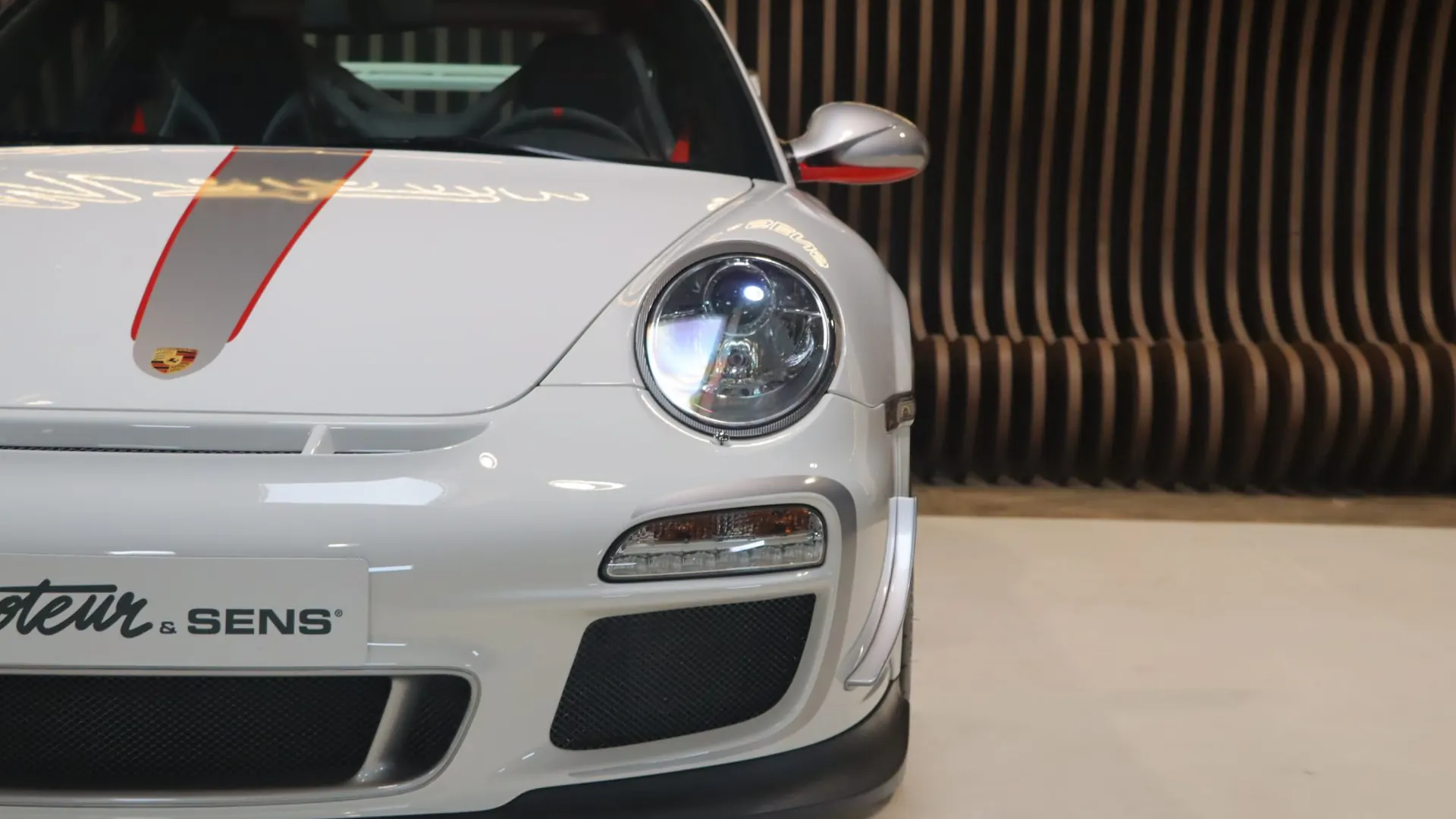 Porsche 911 — photo 36