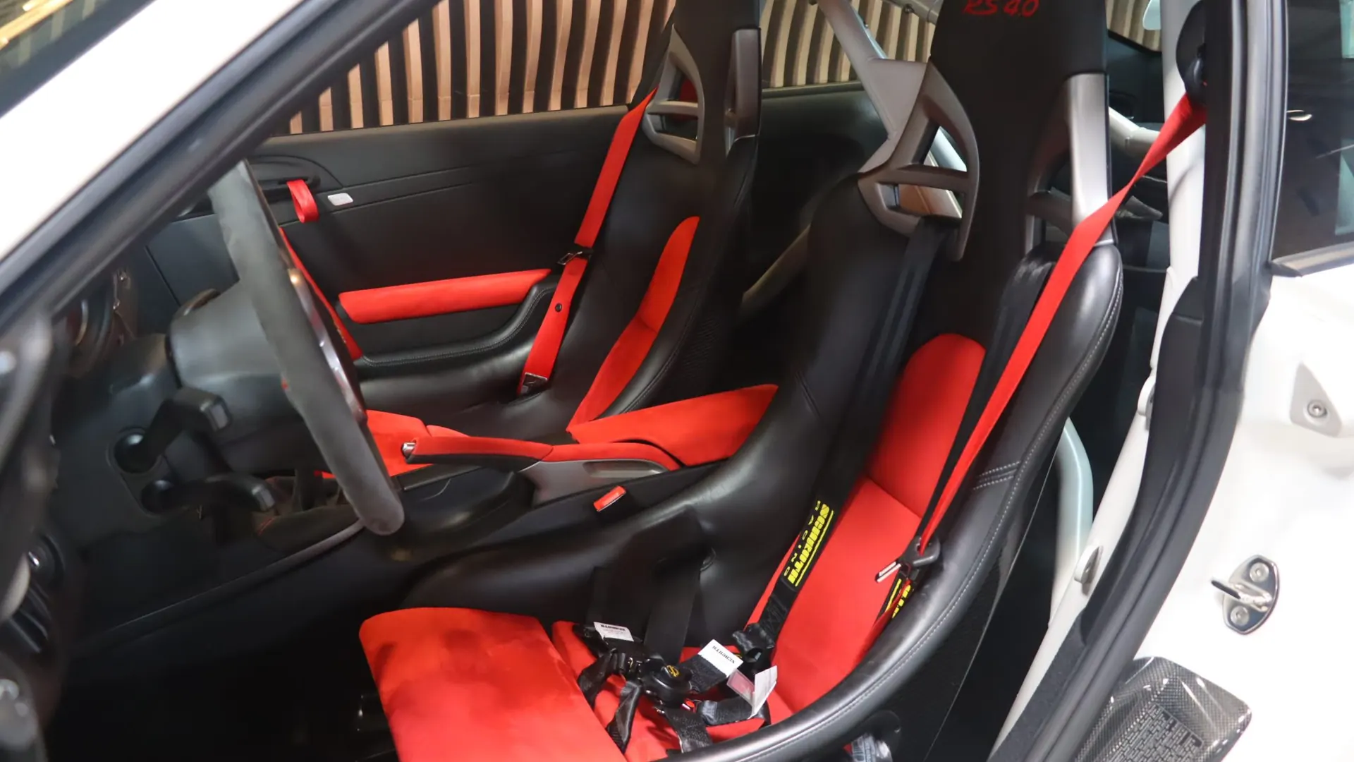 Porsche 911 — photo 6