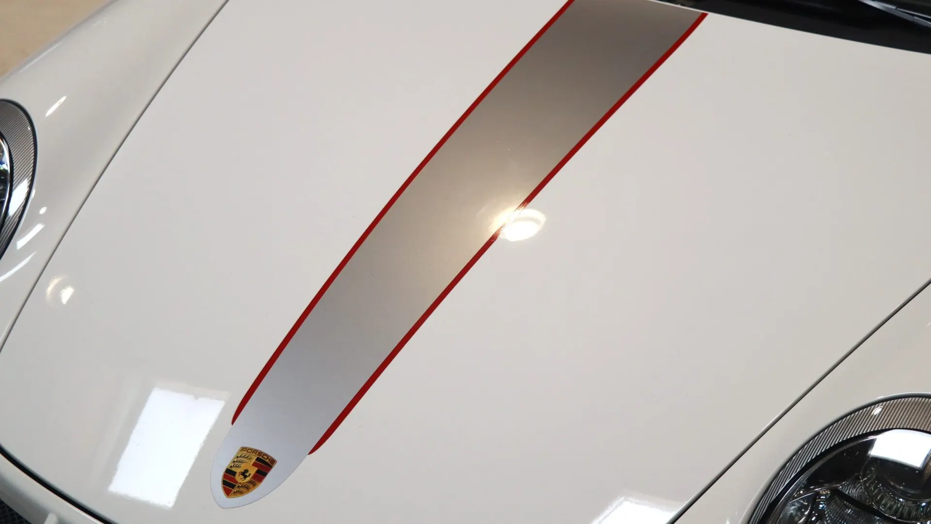Porsche 911 — photo 38