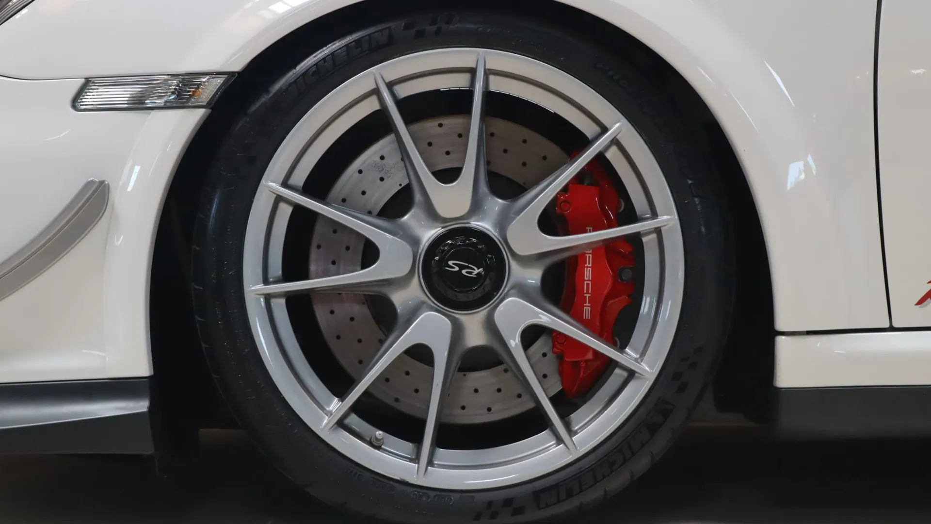 Porsche 911 — photo 44