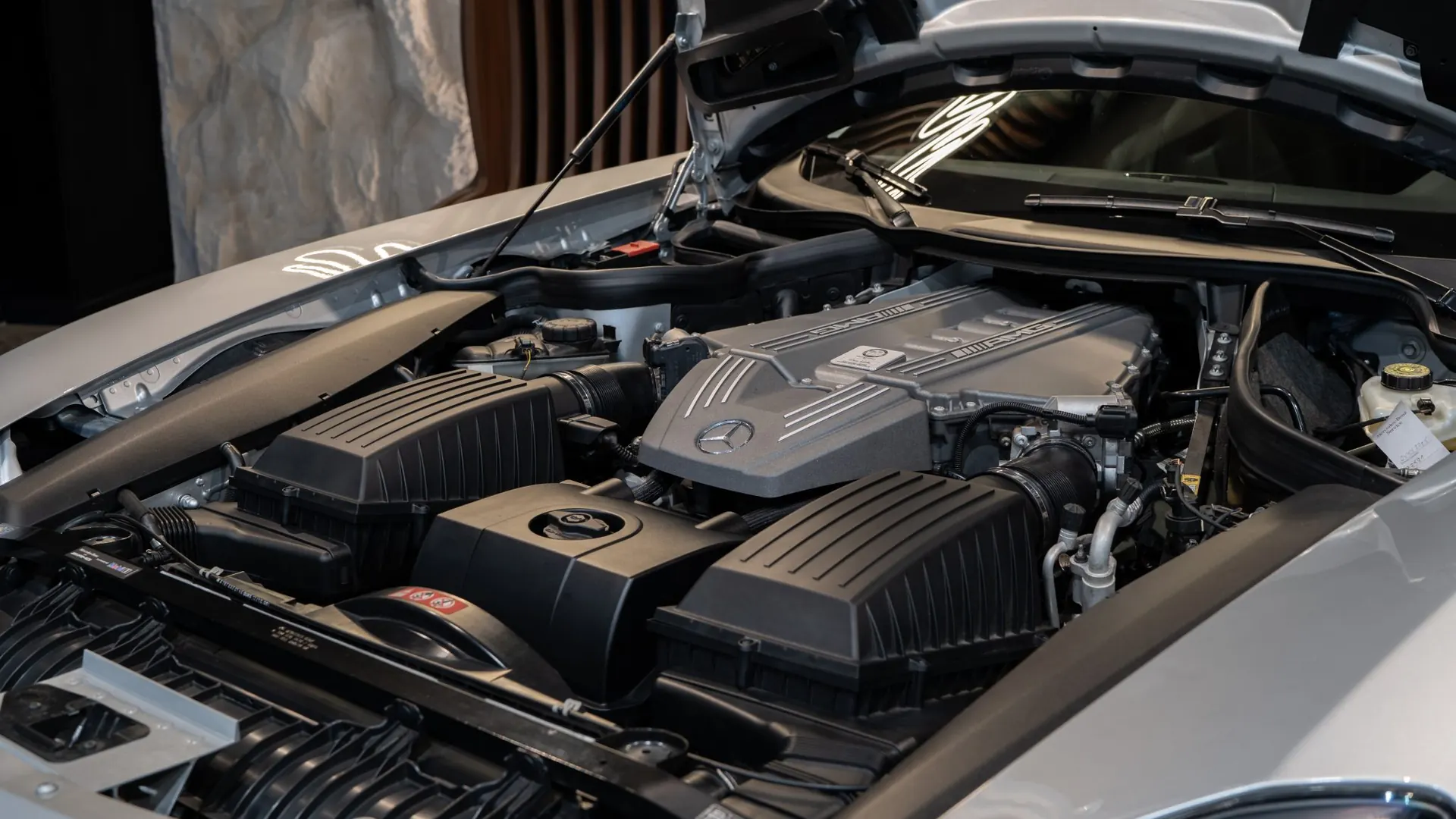 Mercedes SLS — photo 37