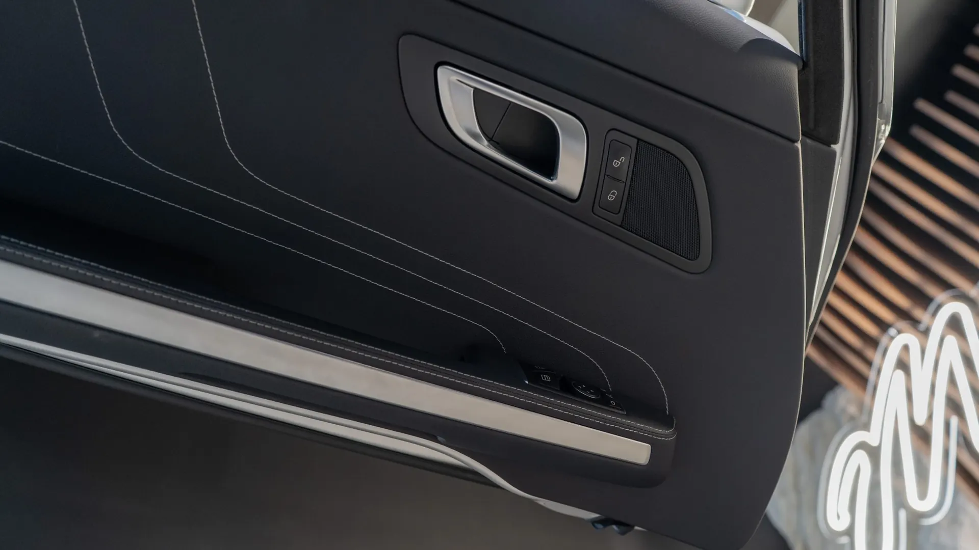 Mercedes SLS — photo 24