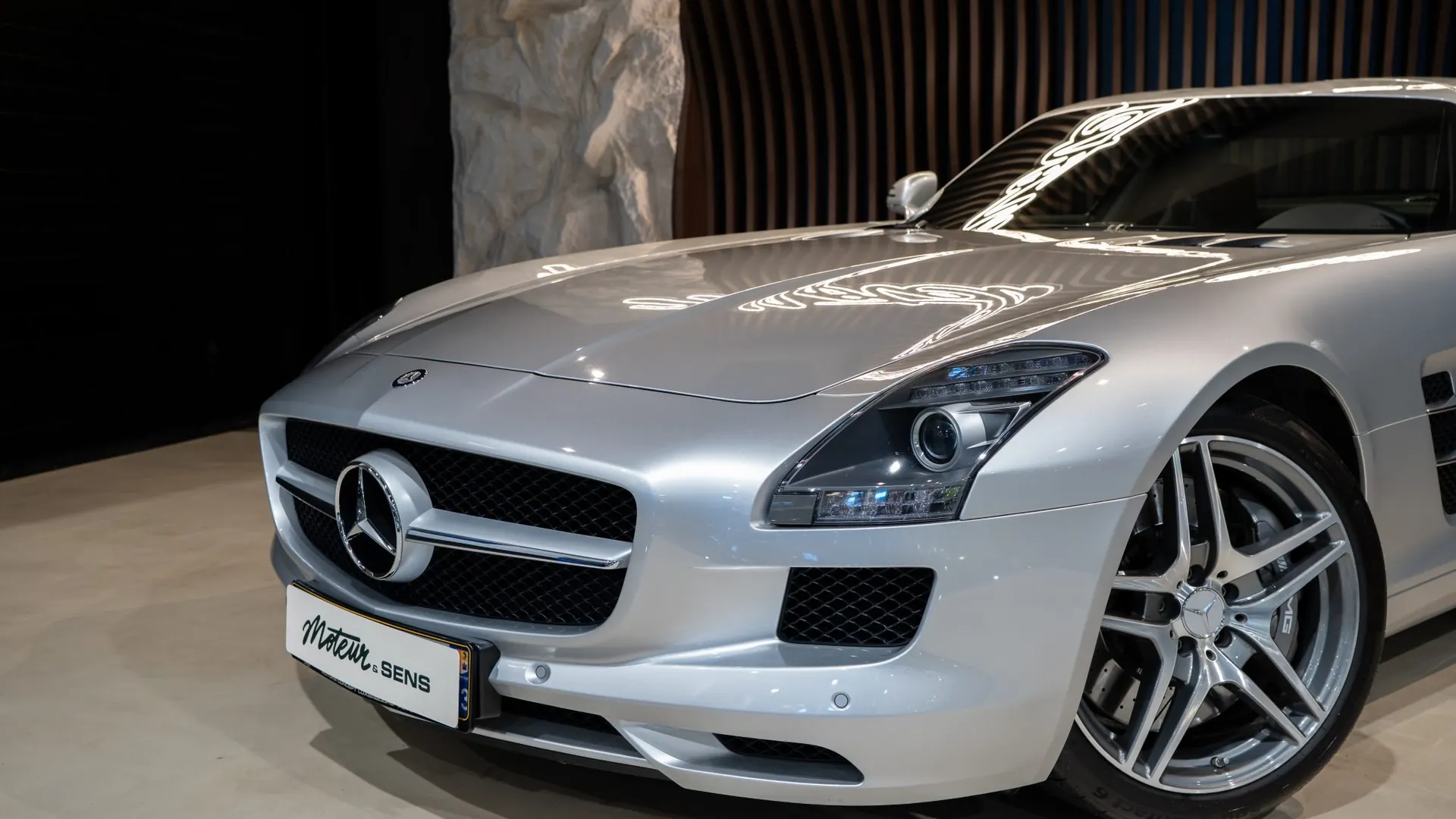 Mercedes SLS — photo 42