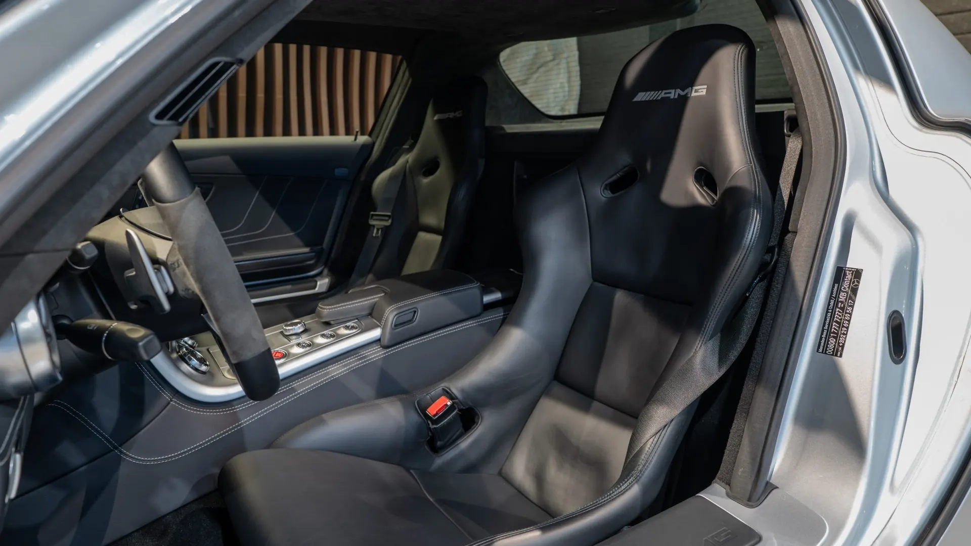 Mercedes SLS — photo 8