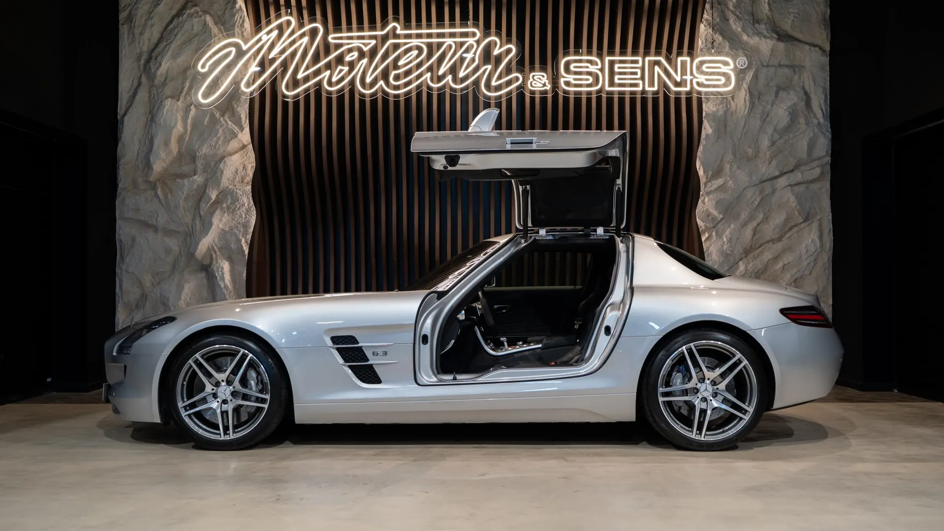 Mercedes SLS — photo 35