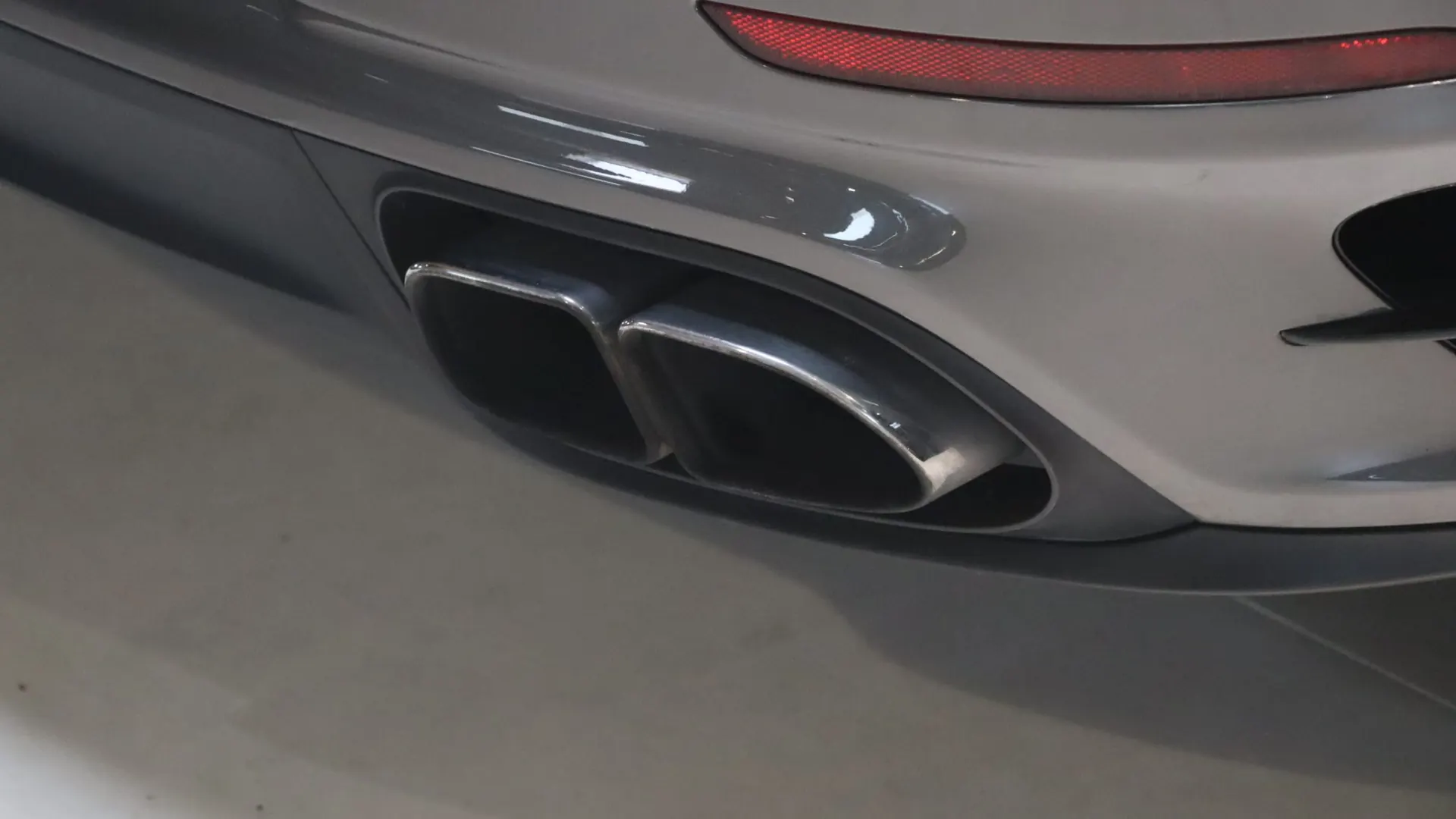 Porsche 911 — photo 49