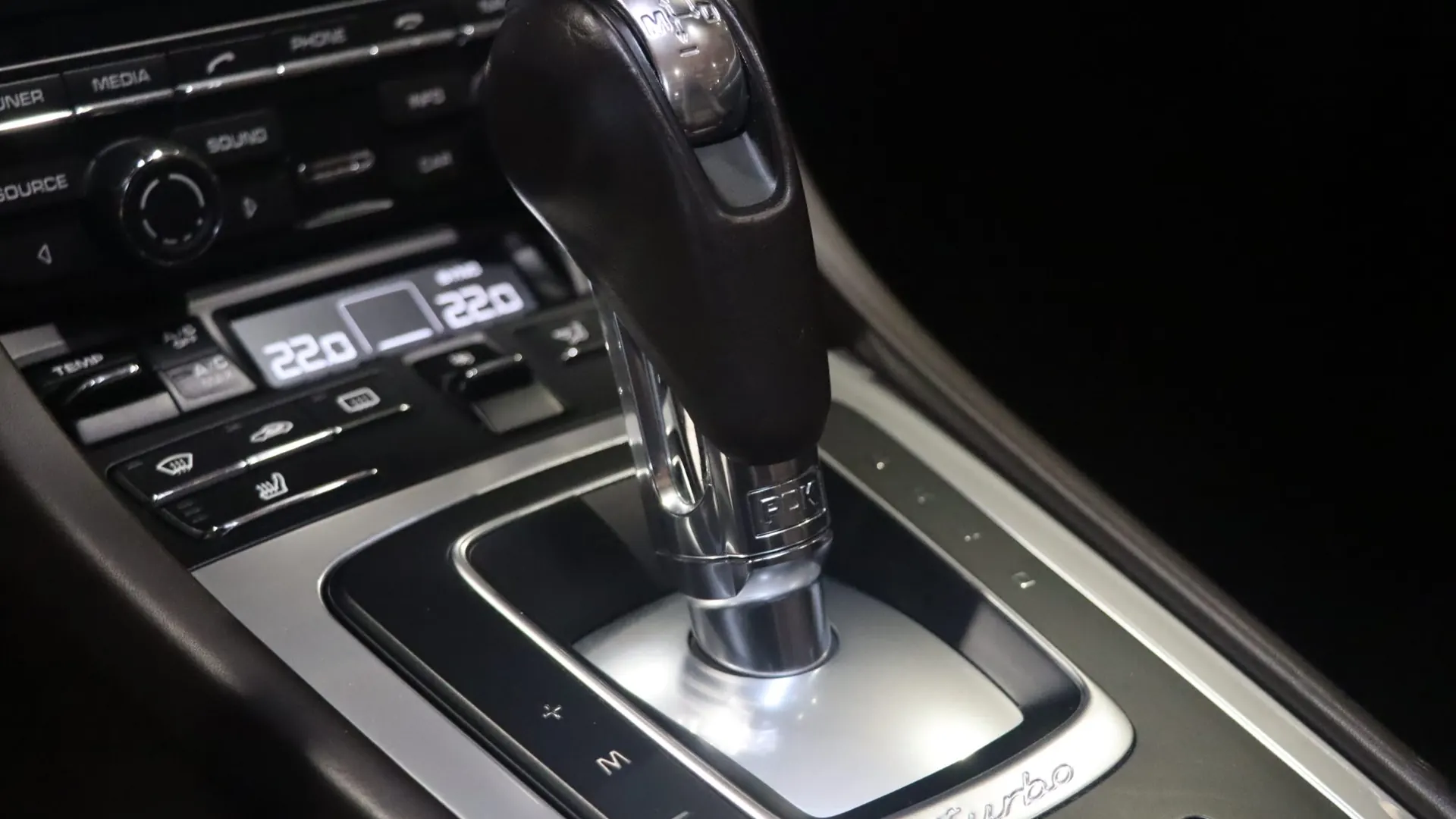 Porsche 911 — photo 31