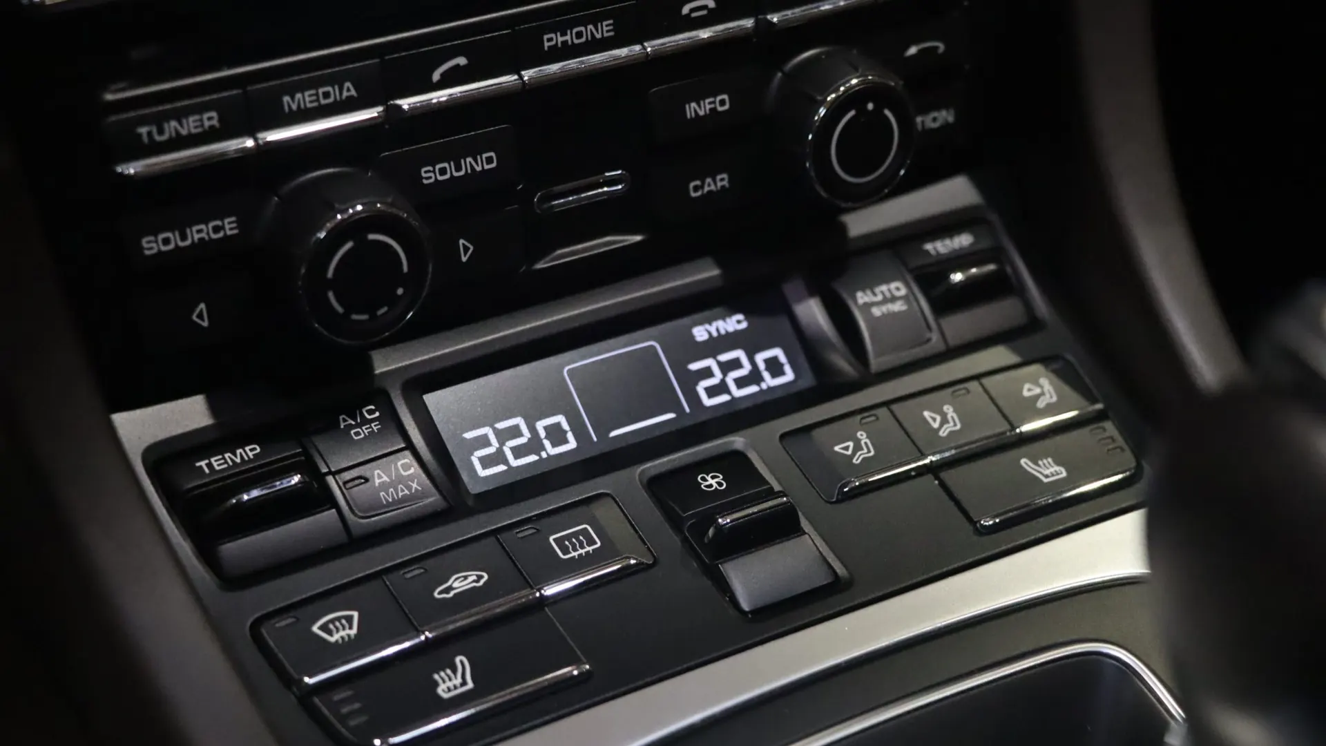 Porsche 911 — photo 30