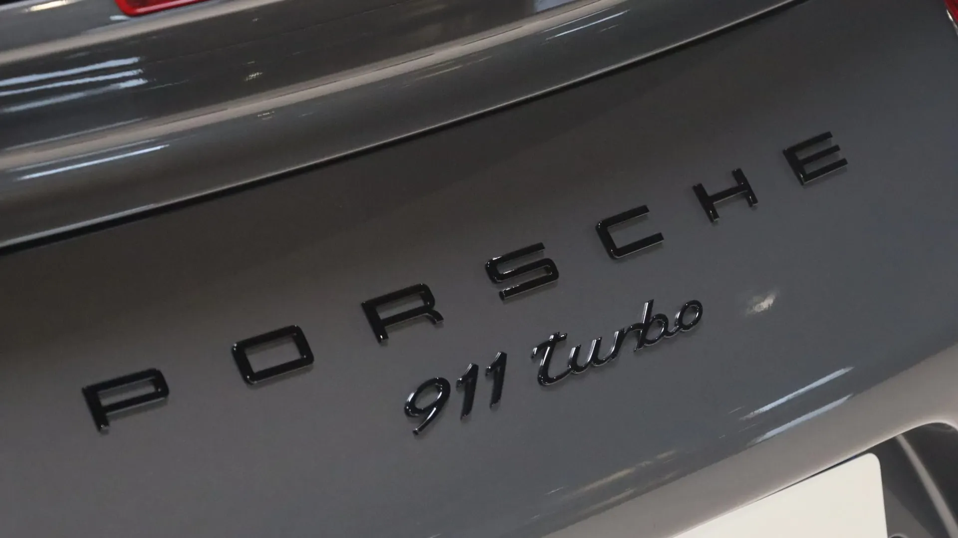 Porsche 911 — photo 48