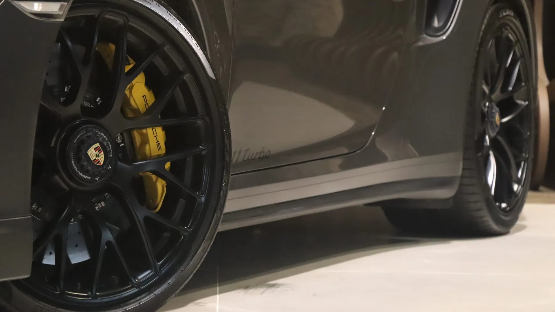 Porsche 911 — photo 41