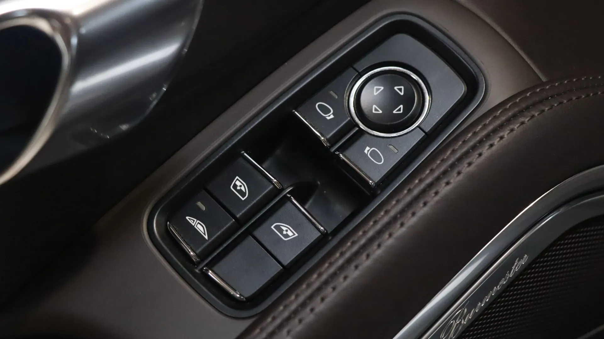 Porsche 911 — photo 12