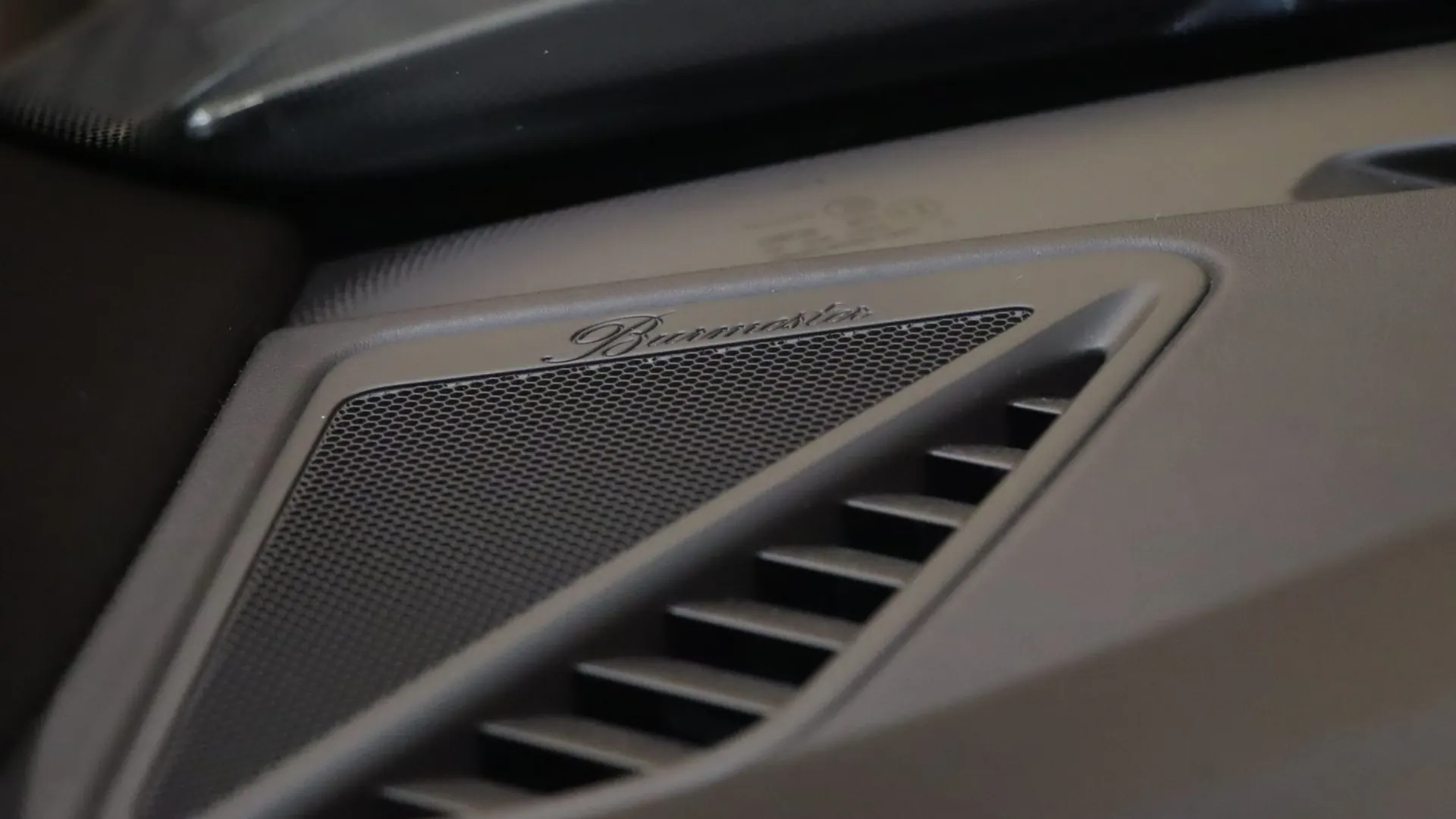 Porsche 911 — photo 19
