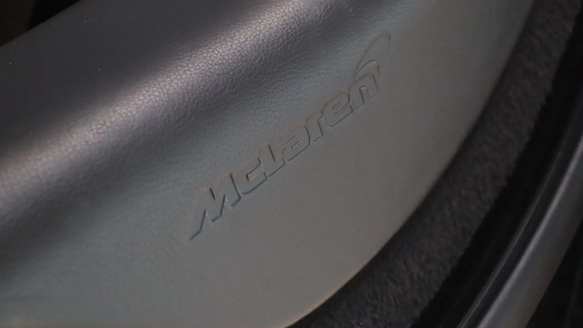 McLaren 720S — photo 12