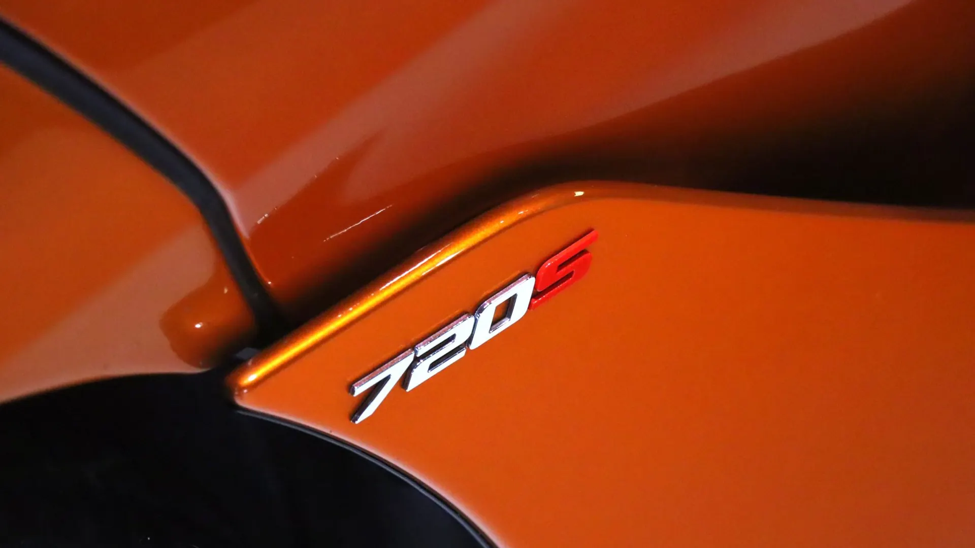 McLaren 720S — photo 42